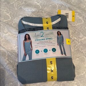 Cozy Blue Pajama Set for Relaxed Sleep